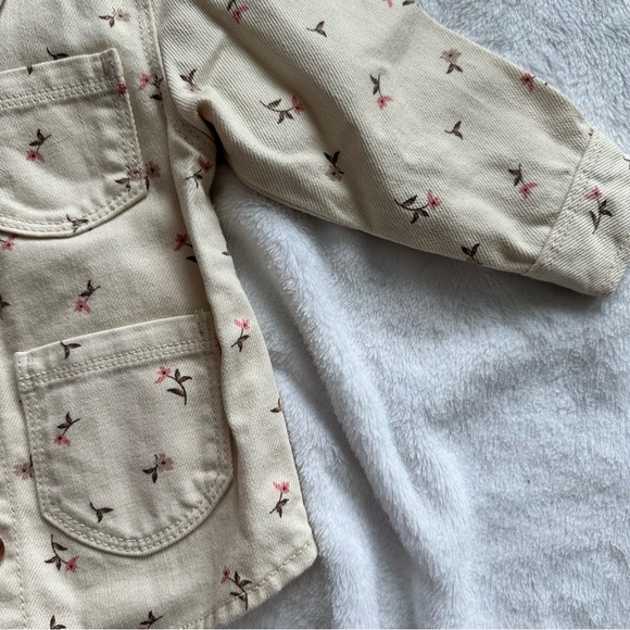 2/$20 Old Navy Floral Denim Jacket, 12-18m - Picture 4 of 6